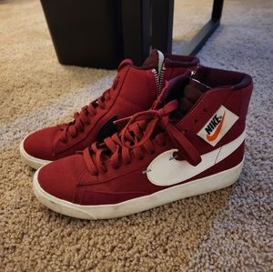 Nike Blazer Mid Rebel (Womens Size 7) Shoes BQ4022 603 Noble Red Multicolor